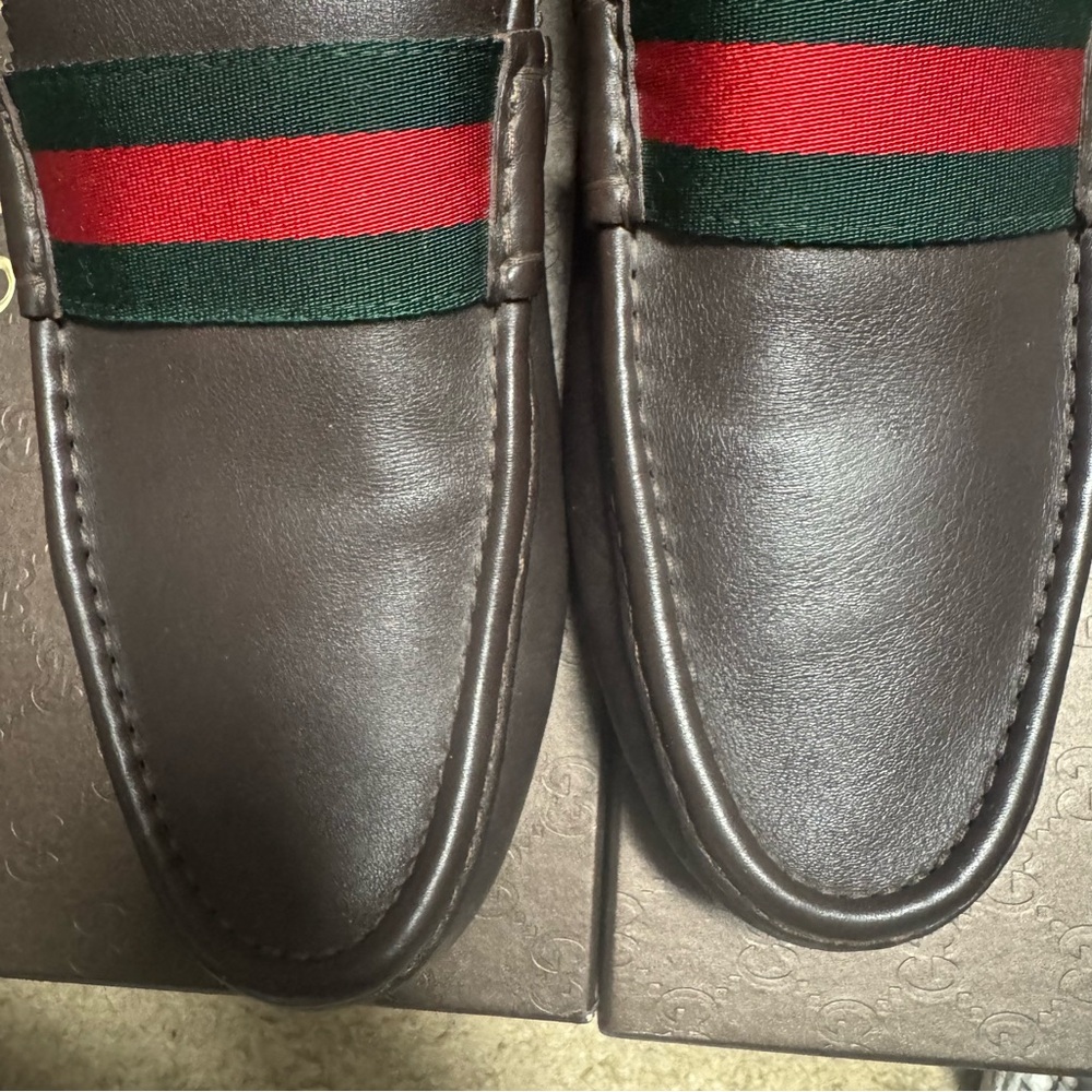 Gucci Brown and Green Leather Loafers with Signature Stripe - Picture 9 of 12